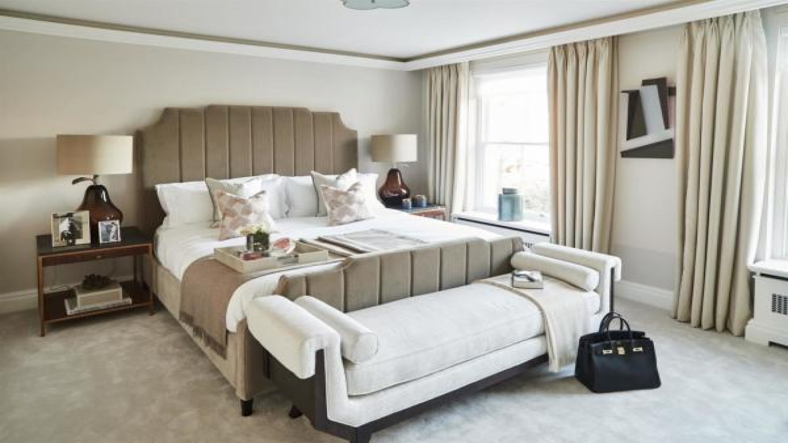 Knightsbridge SW1X London, 3 Bedrooms Bedrooms, ,3 BathroomsBathrooms,Apartment,For Sale,Knightsbridge SW1X London ,2,1033