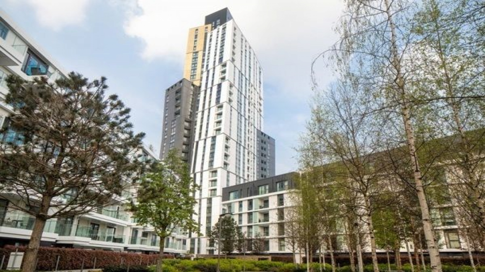 Vauxhal London Zone1 SW8, 3 Bedrooms Bedrooms, ,Apartment,For Sale,Vauxhal London Zone1 SW8,1034